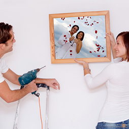 Valentine’s Day Frame: The Personalized Picture Frame